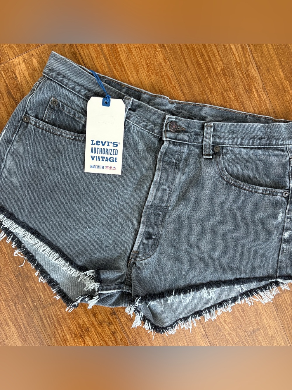 Levi's 501 Authorized Vintage Shorts Women's Grayish Black Denim Cutoffs 33W - Picture 2 of 13